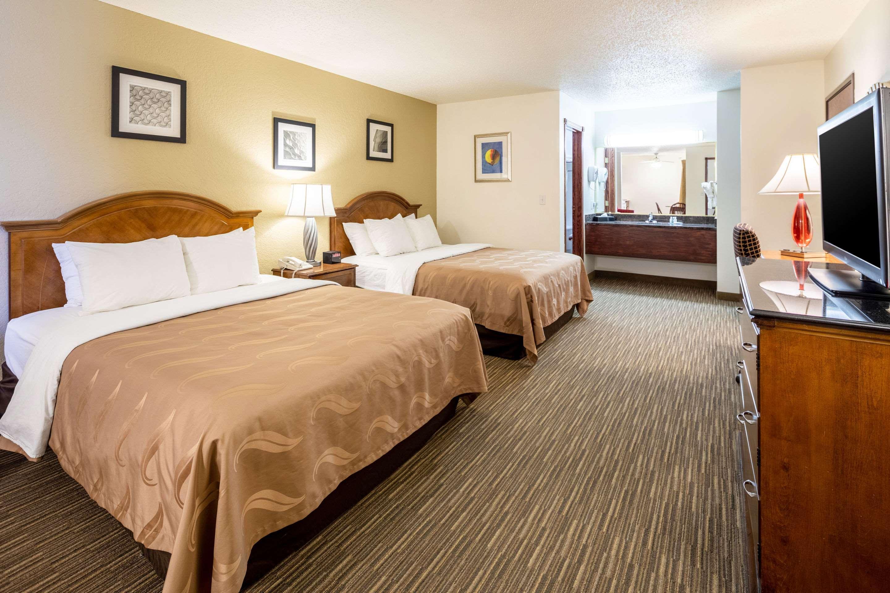 Quality Inn Keystone Near Mount Rushmore Экстерьер фото