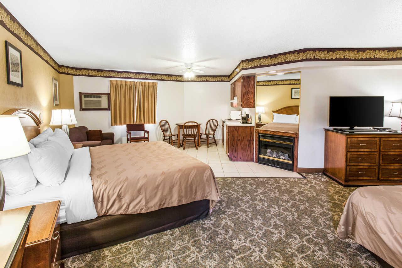 Quality Inn Keystone Near Mount Rushmore Экстерьер фото